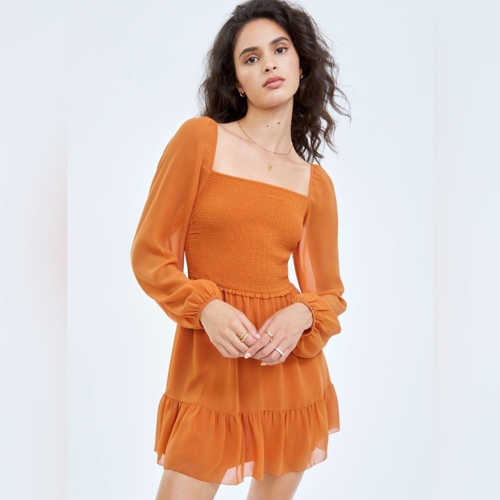 Aritzia Wilfred Tempest Smocked Chiffon
Mini Dress Size XS in Oriole Orange